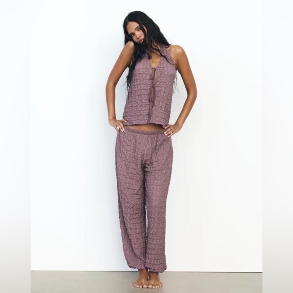 ZARA TEXTURED PATTERN PANTS